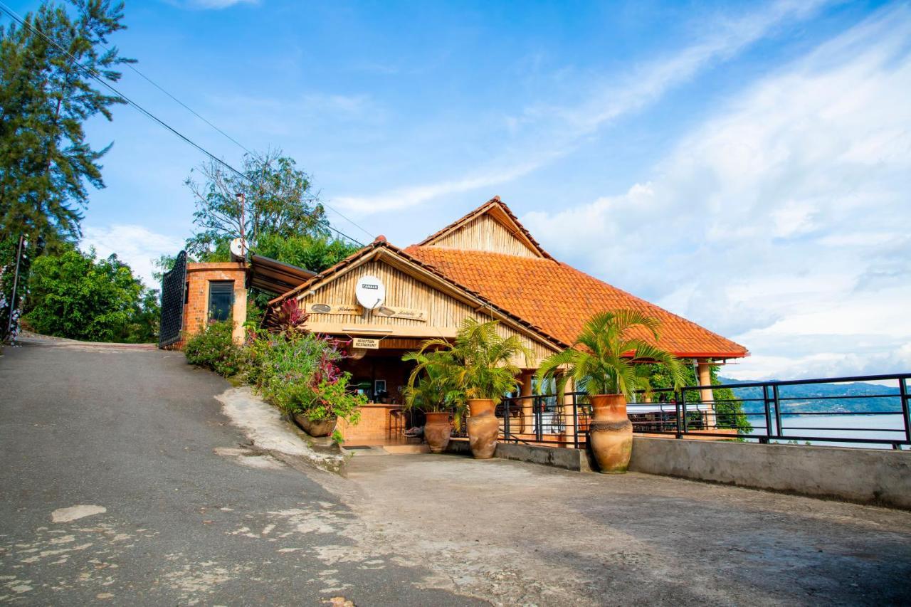 Hakuna Matata Lodge Жизени Екстериор снимка