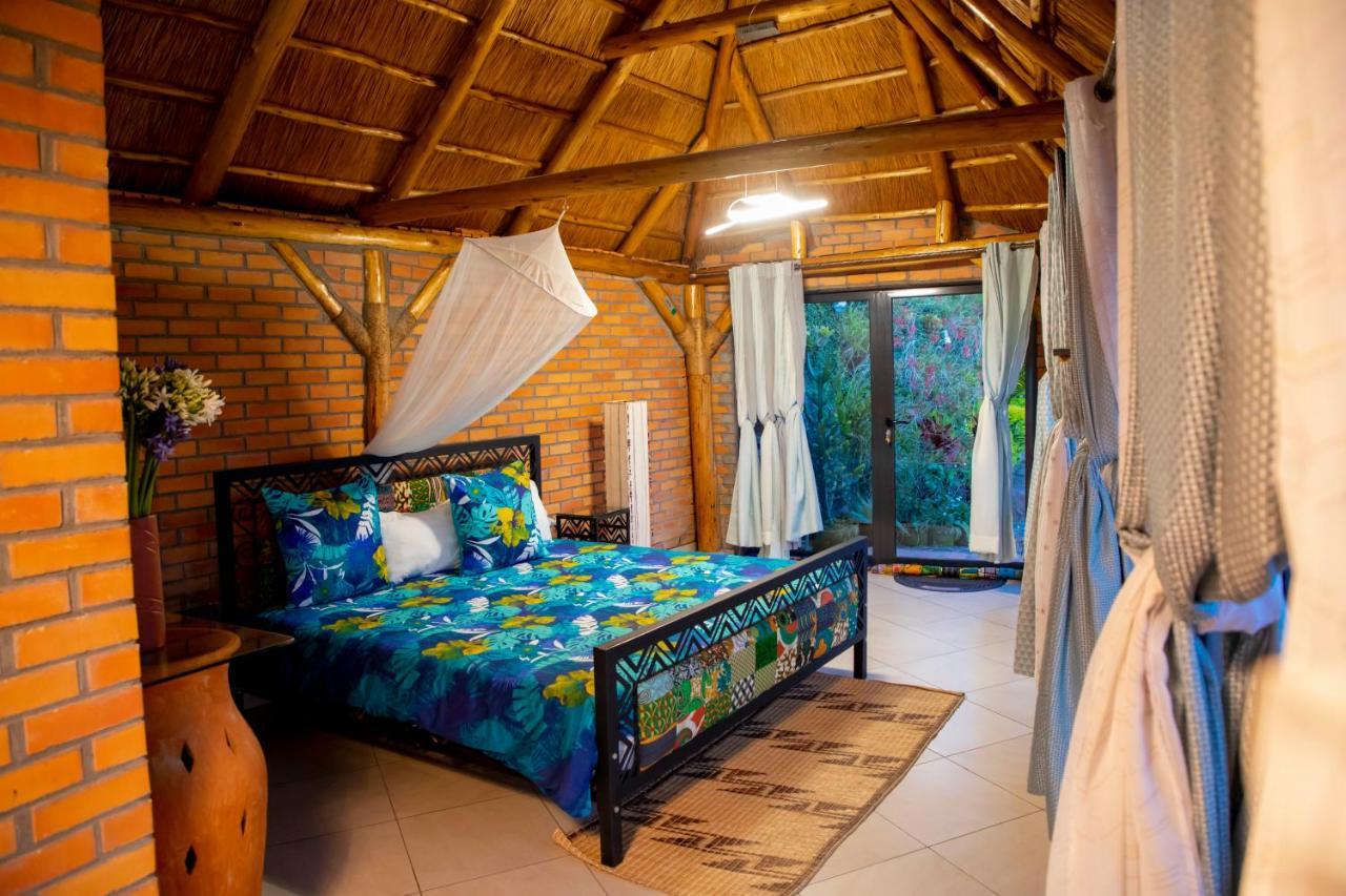 Hakuna Matata Lodge Жизени Екстериор снимка