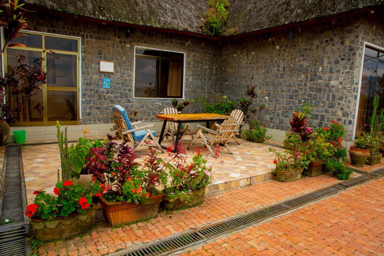 Hakuna Matata Lodge Жизени Екстериор снимка