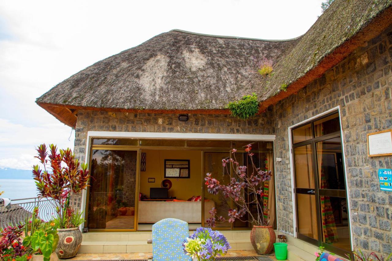 Hakuna Matata Lodge Жизени Екстериор снимка