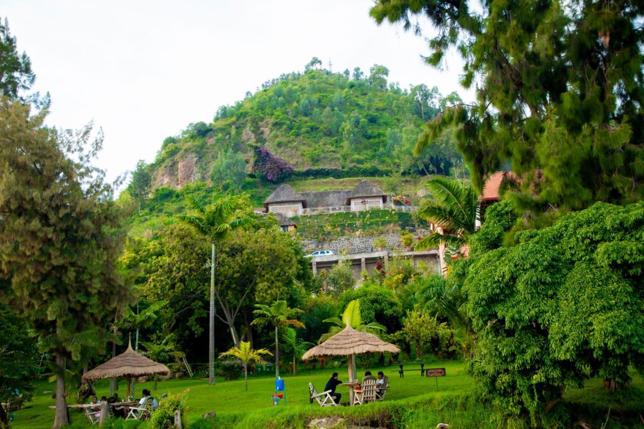 Hakuna Matata Lodge Жизени Екстериор снимка