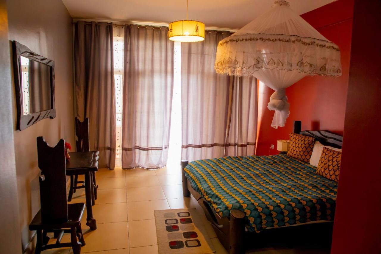 Hakuna Matata Lodge Жизени Екстериор снимка