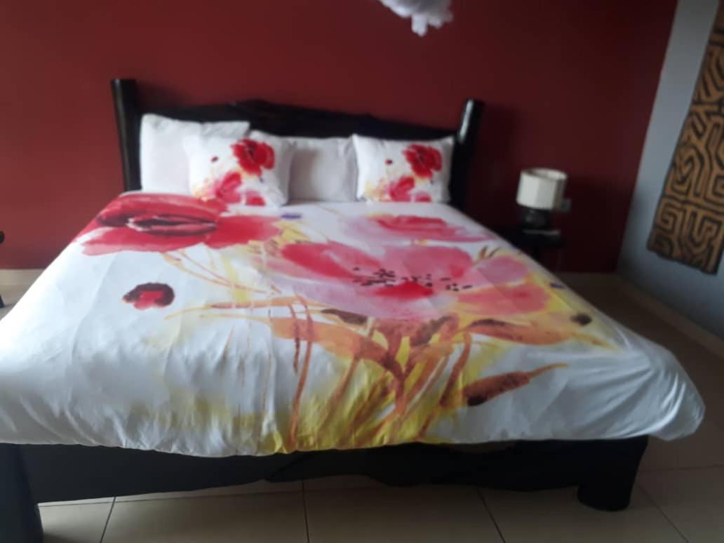 Hakuna Matata Lodge Жизени Екстериор снимка
